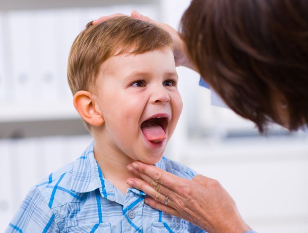 Дитяча апраксія мовлення — це незвичайний розлад мовлення, при якому дитині важко робити точні рухи під час мовлення.