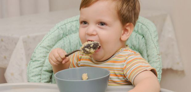Каша – це один з основних видів прикорму для дітей першого року життя. Вона збагачує організм основними поживними речовинами, вітамінами й сприяє добр
