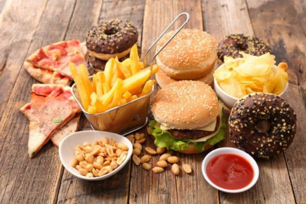 Нове дослідження, проведене в Австралії, показало, що їжа, яку їдять жінки, може бути пов’язана з ризиком безпліддя.