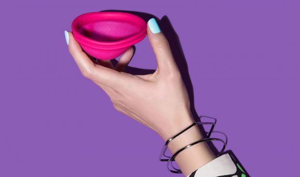 Менструальні диски є одним із новітніх інноваційних продуктів на ринку санітарних засобів для жінок. Вони надають зручний і безпечний спосіб управлінн