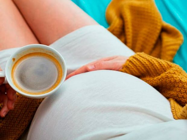 Нині лікарі вважають, що дозволена доза кофеїну для вагітної жінки – до 300 міліграмів на день. Нове дослідження показало, що набагато менша кількість