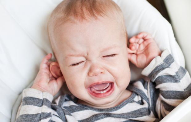 Можливо, ваша дитина ще не вміє говорити, але як її батьки, ви експерти у тому, як звучить її голос.Якщо її крики і лепетіння починають звучати напруж