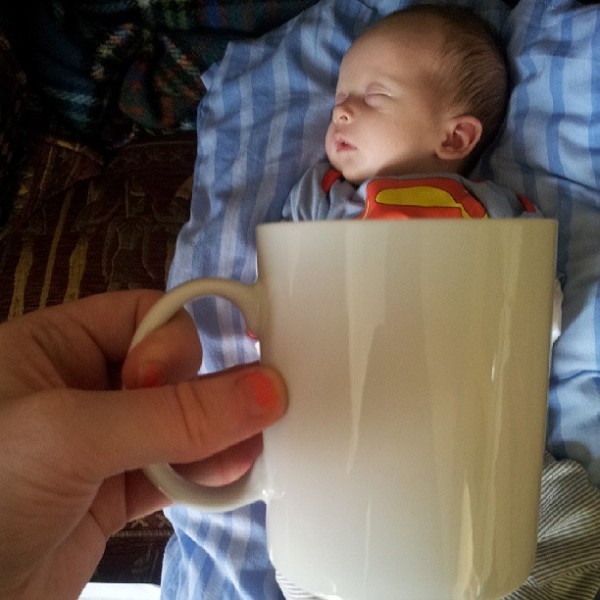 1370802893_baby-photo-in-cup-7.jpg (165.38 Kb)
