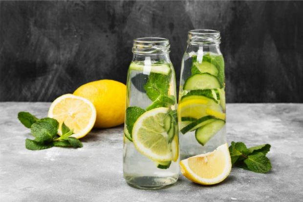 Лимон на ніч є дуже корисним. Він захистить вас від вірусних захворювань, зміцнить імунітет та допоможе знизити вагу. Саме за останні властивості бага