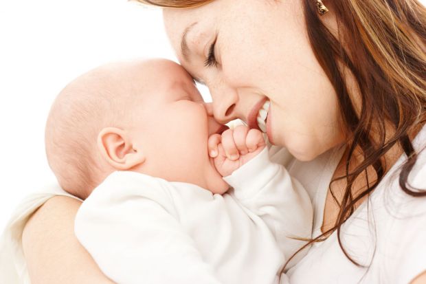 Якщо мама, яка годує дитину грудним молоком, захворіла, їй потрібно знати, як правильно лікуватись, щоб не нашкодити своєму чаду. Про правила правильн