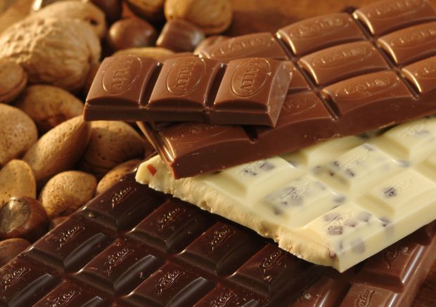 Шоколад — один із найпопулярніших продуктів у світі. Його люблять і діти, і дорослі. Однак дослідження свідчать, що відмова від шоколаду принесе більш