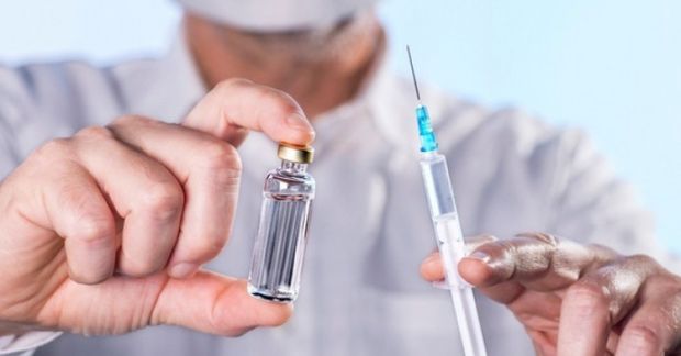 Що таке дифтерія та коли вакцинуватись?
