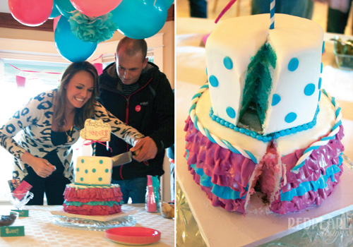 2804_twins-gender-reveal-pink-blue-cutting-cake.jpg