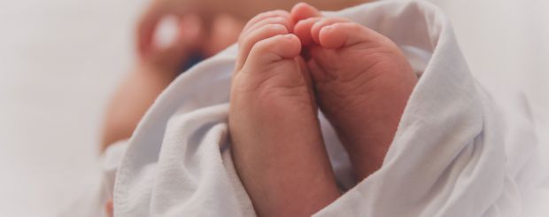 Неонатолог - це перший лікар вашого новонародженого малюка. Перші 28 днів життя дитини (період новонародженості) є дуже важливими виявлення можливих п