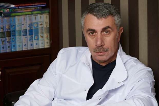 Доктор Євген Комаровський відповів на питання про лікування симптомів коронавірусу, якби він виявив їх у себе.