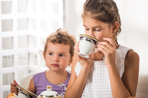 Чітких тверджень про те, чому можна чи чому не можна дітям каву, ніхто навести не може, оскільки досліджувати вплив кави на дитячий організм у різних 