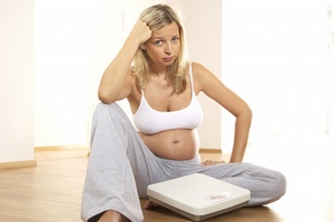Стан вагітності - складний метаболічний процес, в цей період змінюється гормональний баланс. Важливо, що перші три місяці вагітності в організмі відбу