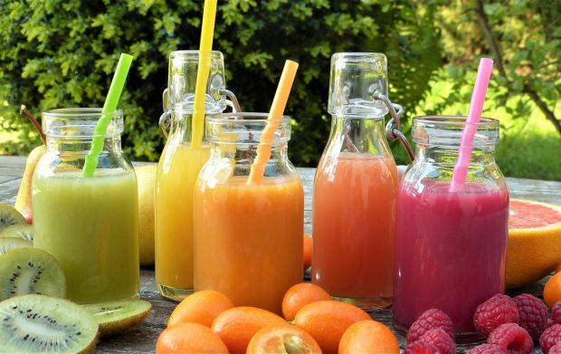 Маленькі діти, які п'ють дві чашки 100% фруктового соку в день, харчуються краще і корисніше в підлітковому віці, бо їдять більше фруктів, вважають вч