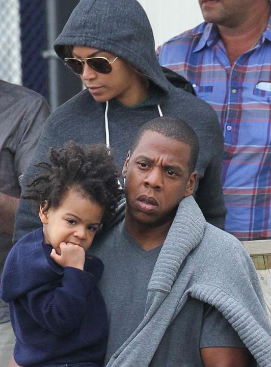 4176_beyonce-jay-z-and-blue-ivy.jpg (80.58 Kb)