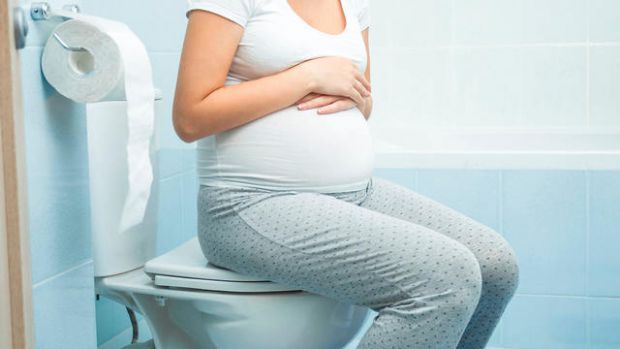 Запор є поширеною скаргою під час вагітності, а це означає, що питання про використання проносних під час вагітності також часто виникають. Якщо ви ві