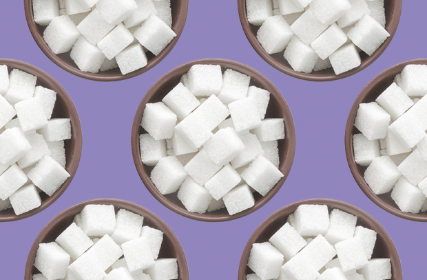 У суспільстві прийнято вважати, що надмірне вживання цукру призводить до карієсу. Насправді на це впливають у різній силі різні фактори та продукти.