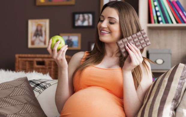 Згідно з дослідженням Rutgers у Molecular Metabolism, люди, чиї матері мають надлишкову вагу під час вагітності та годування груддю, можуть страждати 