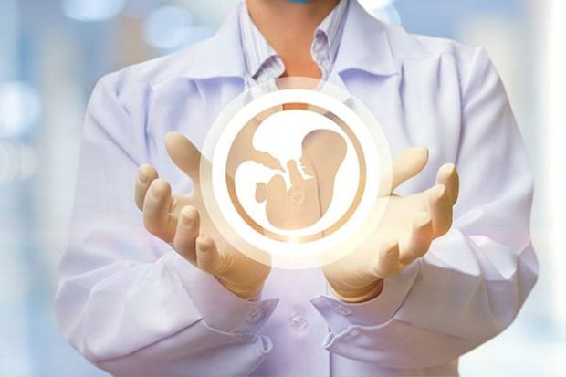 Заморожування яйцеклітин (ооцитів) є важливою медичною процедурою, яка дозволяє жінкам зберегти свою репродуктивну здатність та переносити вагітність 