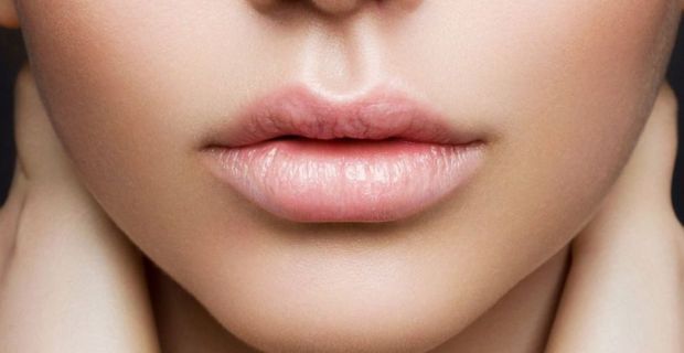 Сухість губ може бути досить неприємним симптомом алергії, який часто супроводжується свербіжем, печінням та лущенням шкіри. Якщо ви маєте алергію, ос