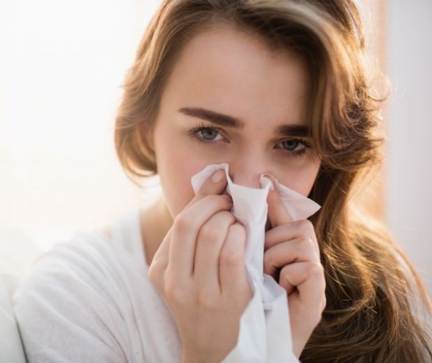Дослідники запевняють, що нарешті вирішили загадку десятиліть — чому грип і застуда частіше атакують у холодні місяці.