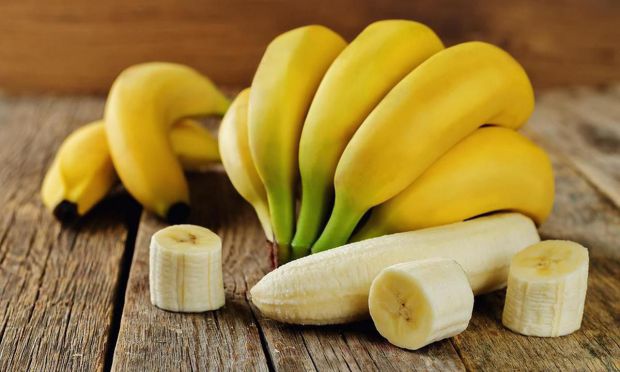 Українські матусі не дарма люблять банани – ці фрукти зручні для дитячого перекушування. Відкрив шкірку, і дитина задоволена!