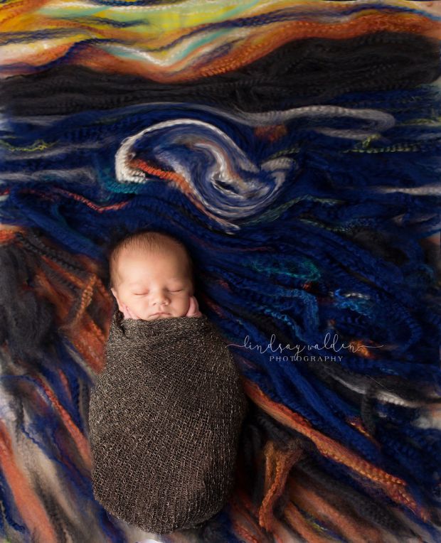 5637_newborns-as-art-creating-masterpieces-in-newborn-photography-3__880.jpg (91.22 Kb)