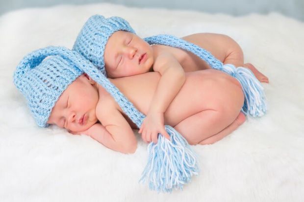 Масштабне міжнародне дослідження за участю 165 країн зафіксувало рекордні темпи зростання народжуваності близнюків — майже на 30% протягом останніх со