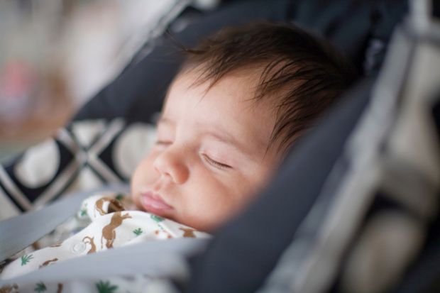 Сон є невід'ємною частиною розвитку кожної дитини, і вибір місця для сну має велике значення для комфорту і безпеки малюка. Одним з популярних варіант