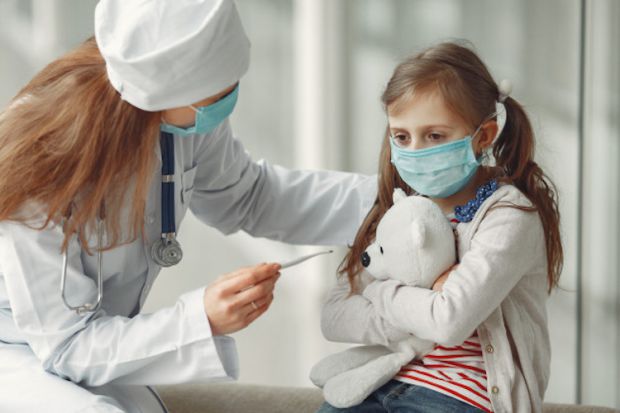 На початку грудня 2020 року у Львівських лікарнях лежало приблизно двадцять дітей із підтвердженим діагнозом 