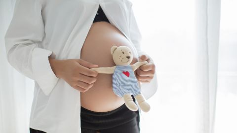 Дефіцит вітаміну D у вагітних жінок може заздалегідь запрограмувати немовлят на розвиток дітей і дорослих із ожирінням.