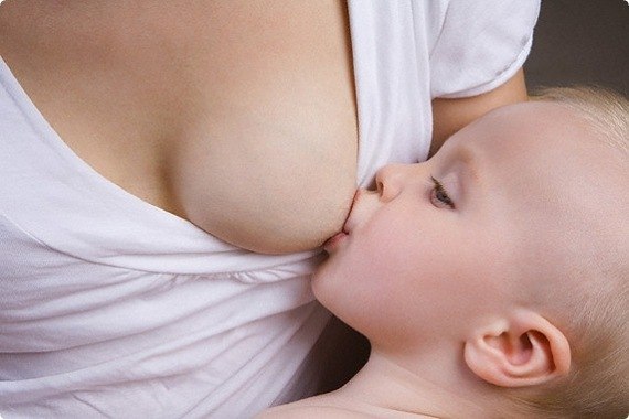 Всіх матусь цікавить, а скільки потрібно годувати малюка грудьми? Чи є певні стандарти у цій надто тонкій справі?