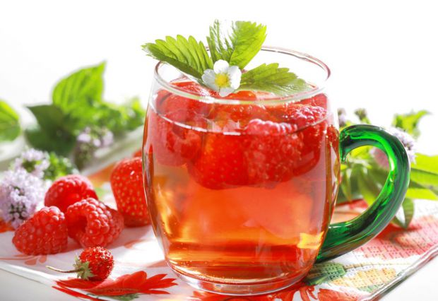 Вживання чаю з червоною малиною може мати значну користь під час годування груддю. З високим вмістом кальцію та заліза, чай з червоної малини може доп