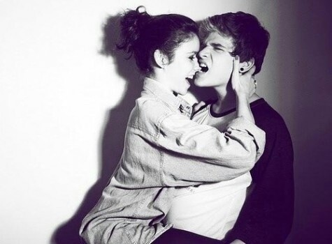 78_black-and-white-couple-flirt-girl-favim_com-1978281.jpg (34.4 Kb)