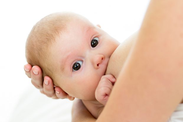 Згідно з останніми дослідженнями, проведеними доцентом антропології Бінгемтонського університету Кетрін Вандер, коли немовлята годуються грудьми, вони