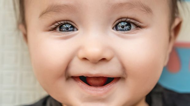 Очі вашої дитини можуть бути блакитними, світло-сірими, але чи завжди це буде так? Ось як визначити, коли (і якщо!) у вашої дитини зміниться колір оче