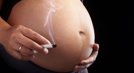 Куріння жінки в період вагітності негативно позначається на якості сперми хлопчиків.