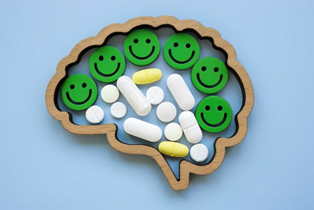 Що обов'язково потрібно знати перед прийомом антидепресантів? Сьогодні антидепресанти прописують проти депресивних розладів. Але не лише. Лікарі можуть рекомендувати їх при тривожності, хронічних болях, обсесивно