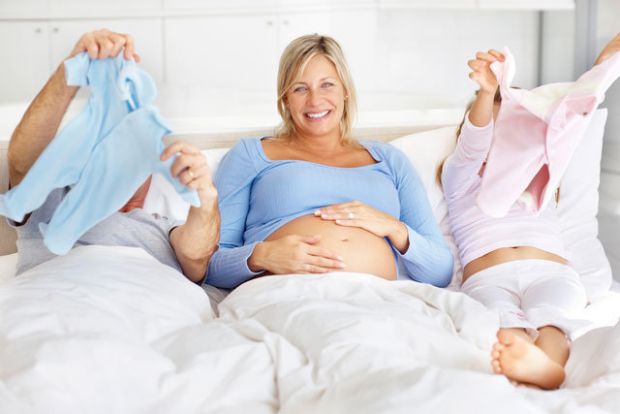 Сурогатні мами частіше за інших вагітних страждають від ускладнень - дослідження Вчені вважають, що сурогатні матері мають вищий ризик виникнення ускладнень, порівняно з жінками, які завагітніли природним шляхом чи за допомогою екс