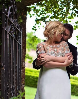 9800_kelly-clarkson-brandon-blackstone-wedding.png (280.5 Kb)